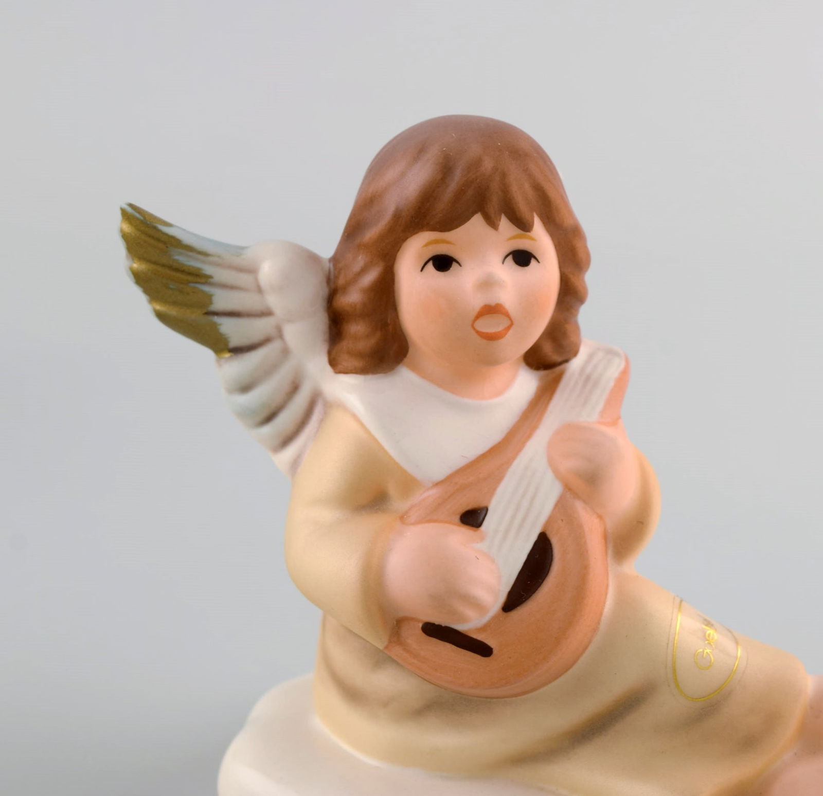 Goebel, West Germany. Two Christmas angels in porcelain. 1970s / 80s. - 4