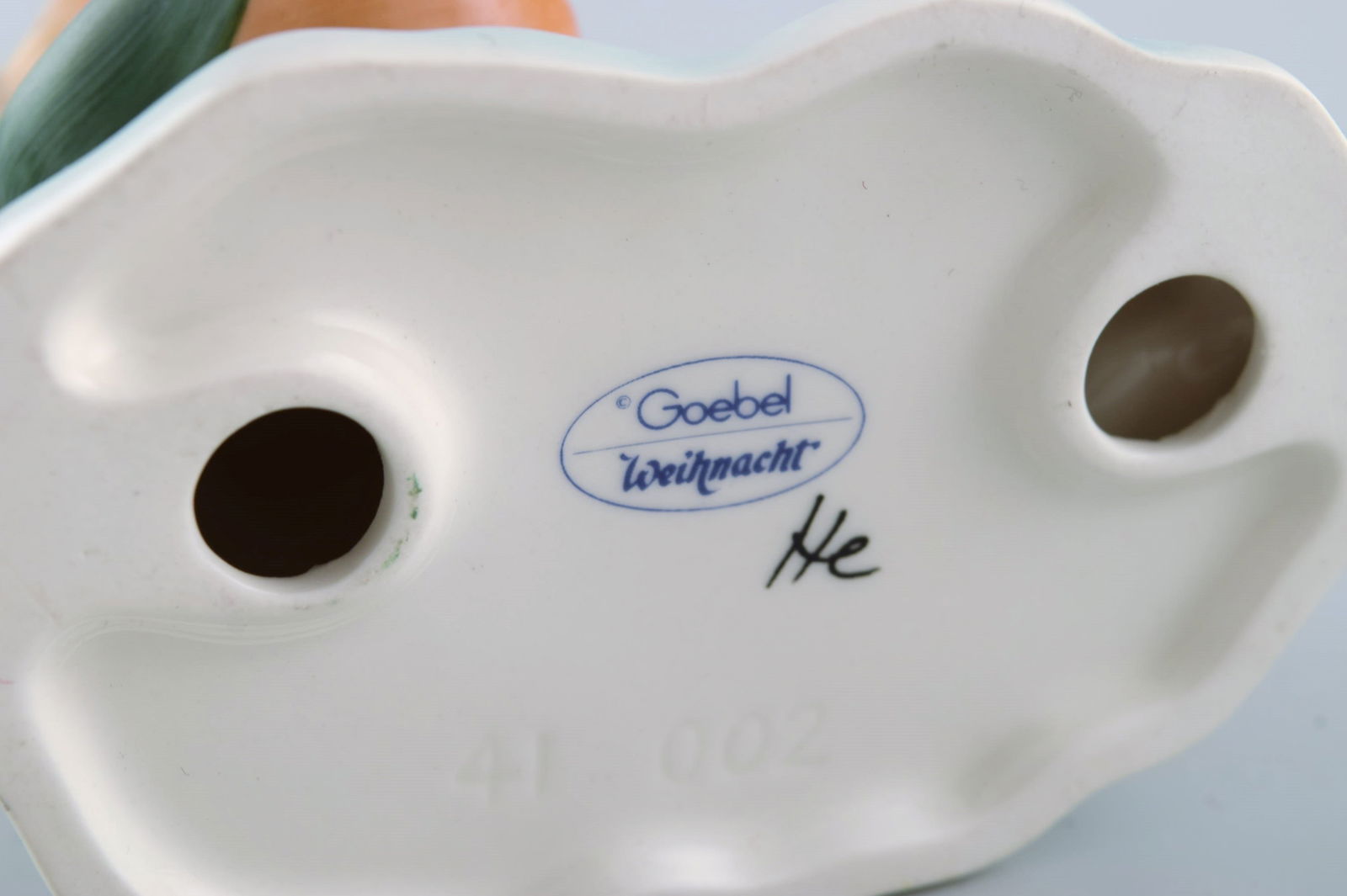 Goebel, West Germany. Two Christmas angels in porcelain. 1970s / 80s. - 6