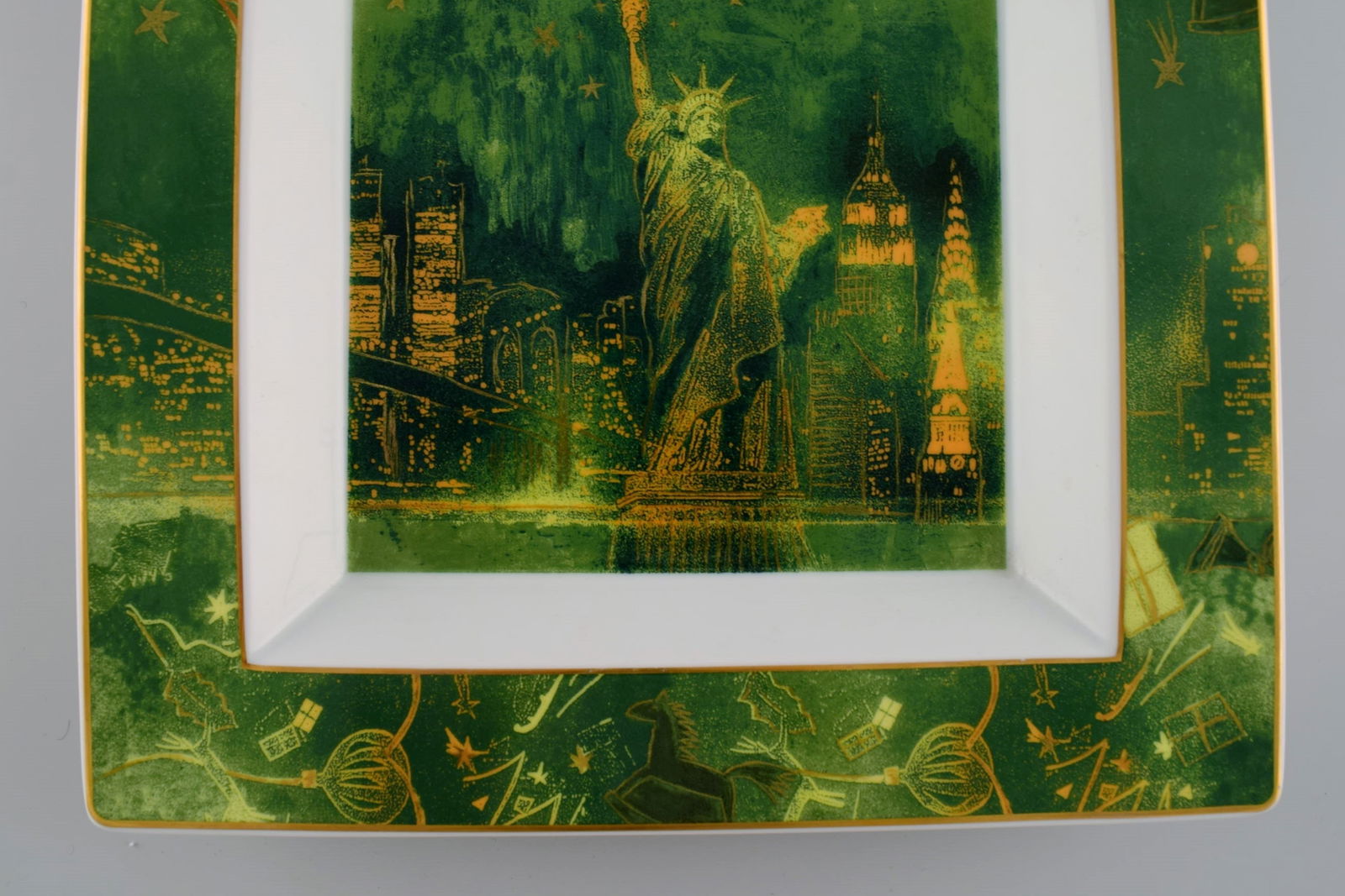 Rare square Rosenthal porcelain dish. Statue of liberty. 1970s. - 4