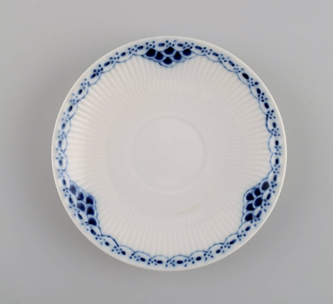 Royal Copenhagen blue painted Princess. Set of five coffee cups with saucers along with creamer in - 4