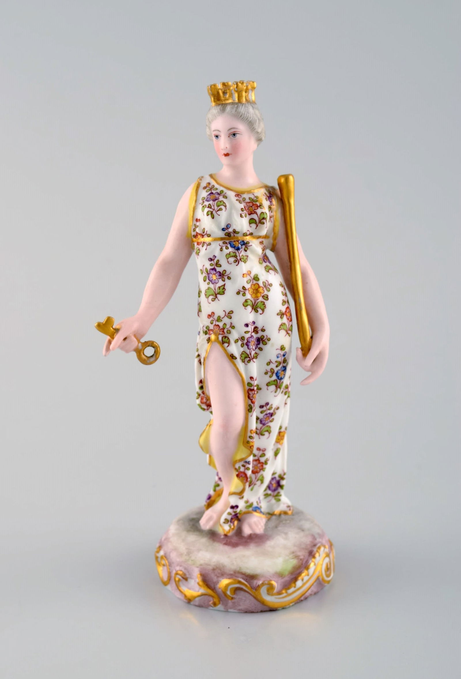 Meissen, Germany. Rare hand-painted porcelain figure. Queen with crown, key and scepter. Late 19th: Title: Meissen, Germany. Rare hand-painted porcelain figure. Queen with crown, key and scepter. Late 19th century. Description: Meissen, Germany. Rare hand-painted porcelain figure. Queen with crown,