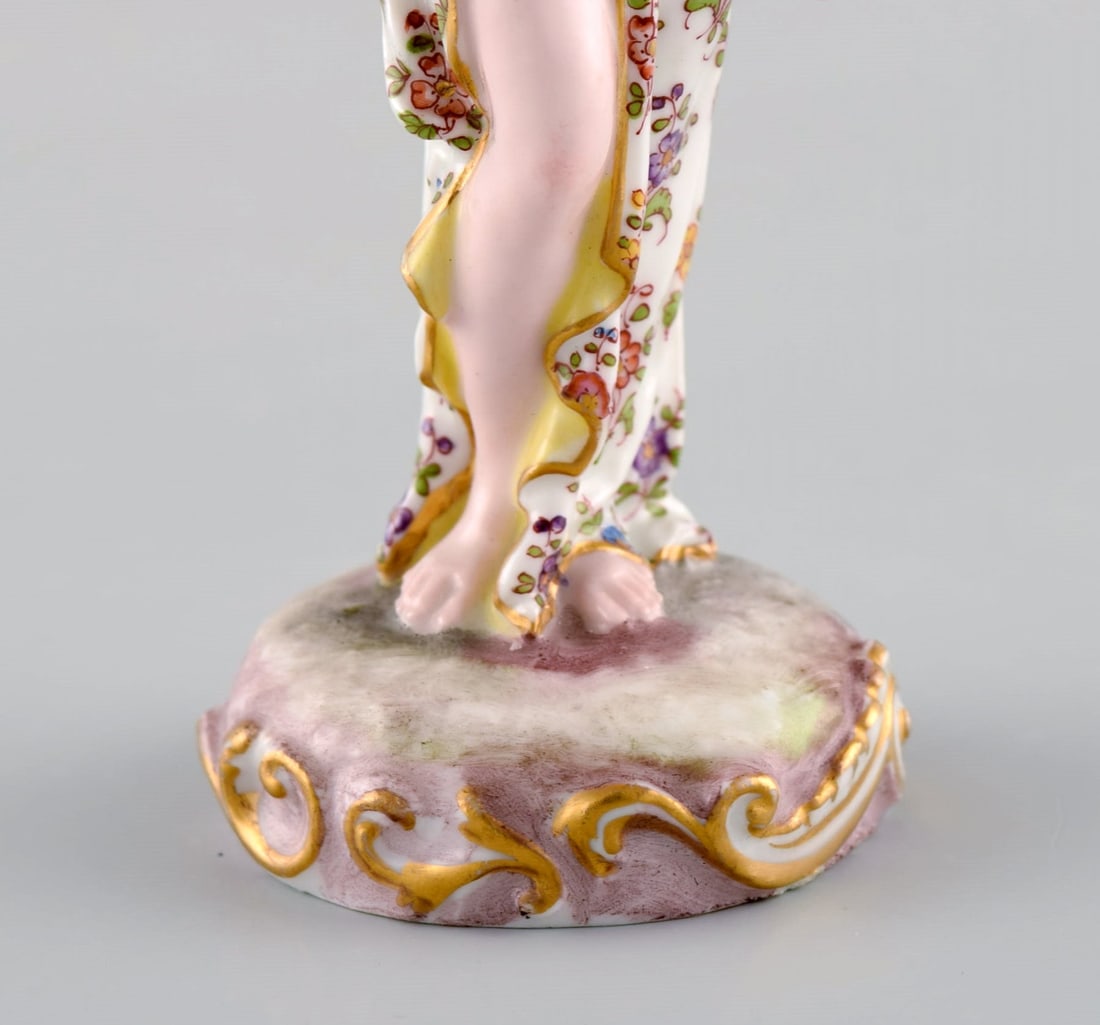 Meissen, Germany. Rare hand-painted porcelain figure. Queen with crown, key and scepter. Late 19th - 4