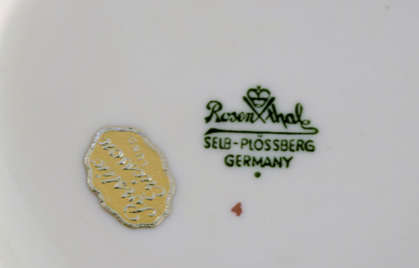 Large Rosenthal lidded vase in cream-colored porcelain with hand-painted flowers and gold leaf - 5