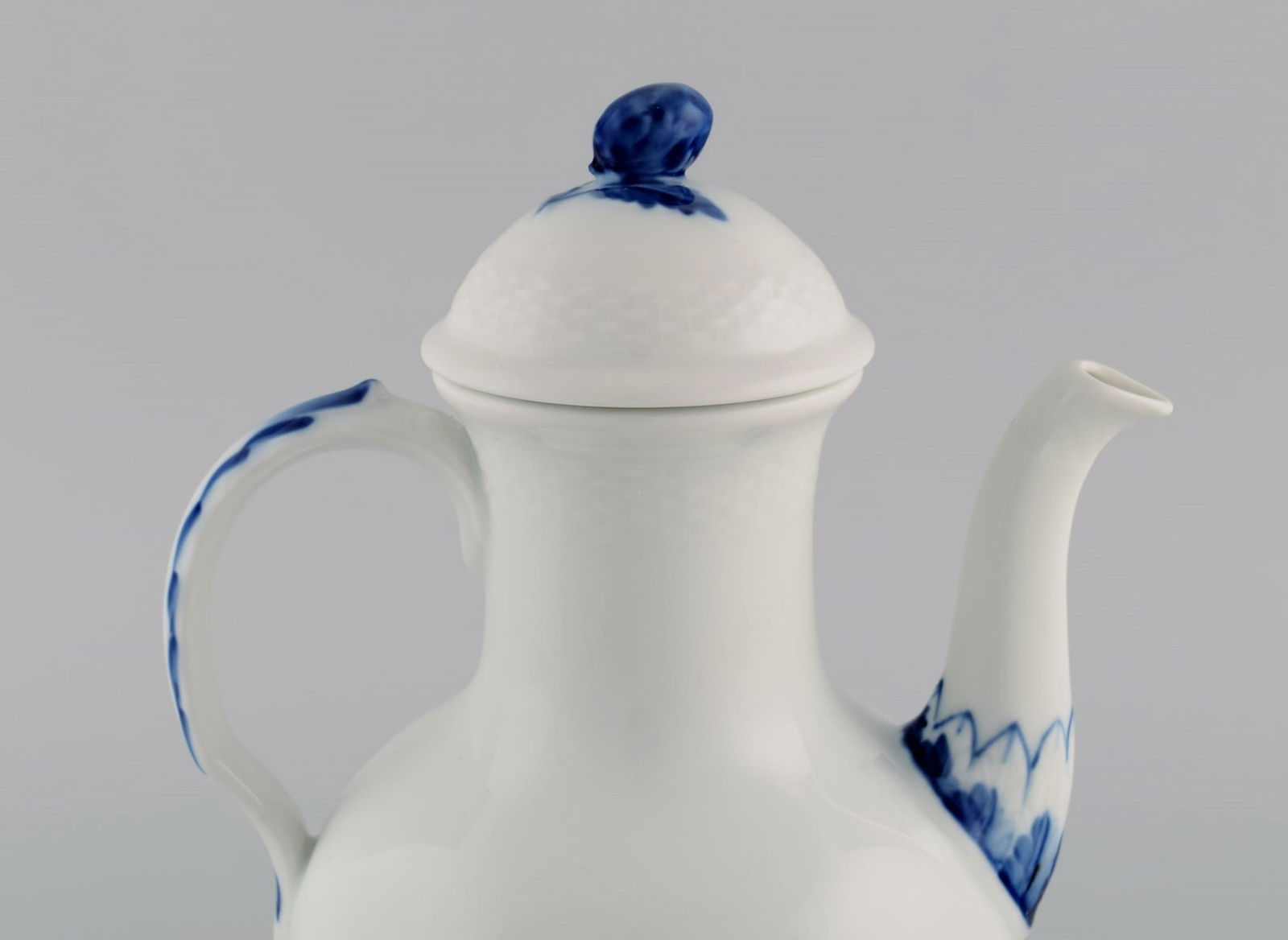 Royal Copenhagen Blue Flower Braided coffee pot. 1960's. Model number 10/8189. - 5