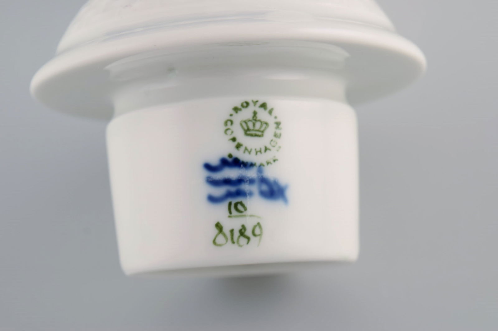 Royal Copenhagen Blue Flower Braided coffee pot. 1960's. Model number 10/8189. - 6