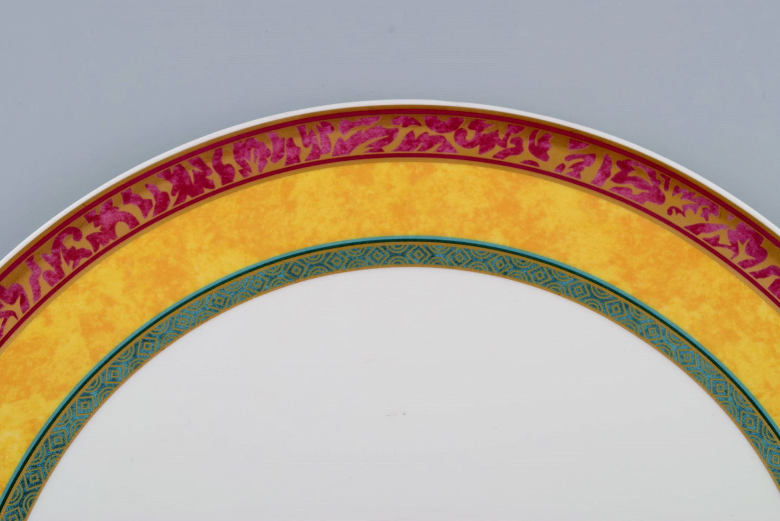 Paloma Picasso for Villeroy & Boch. Large "My way" serving tray in porcelain. Colorful decoration. - 3