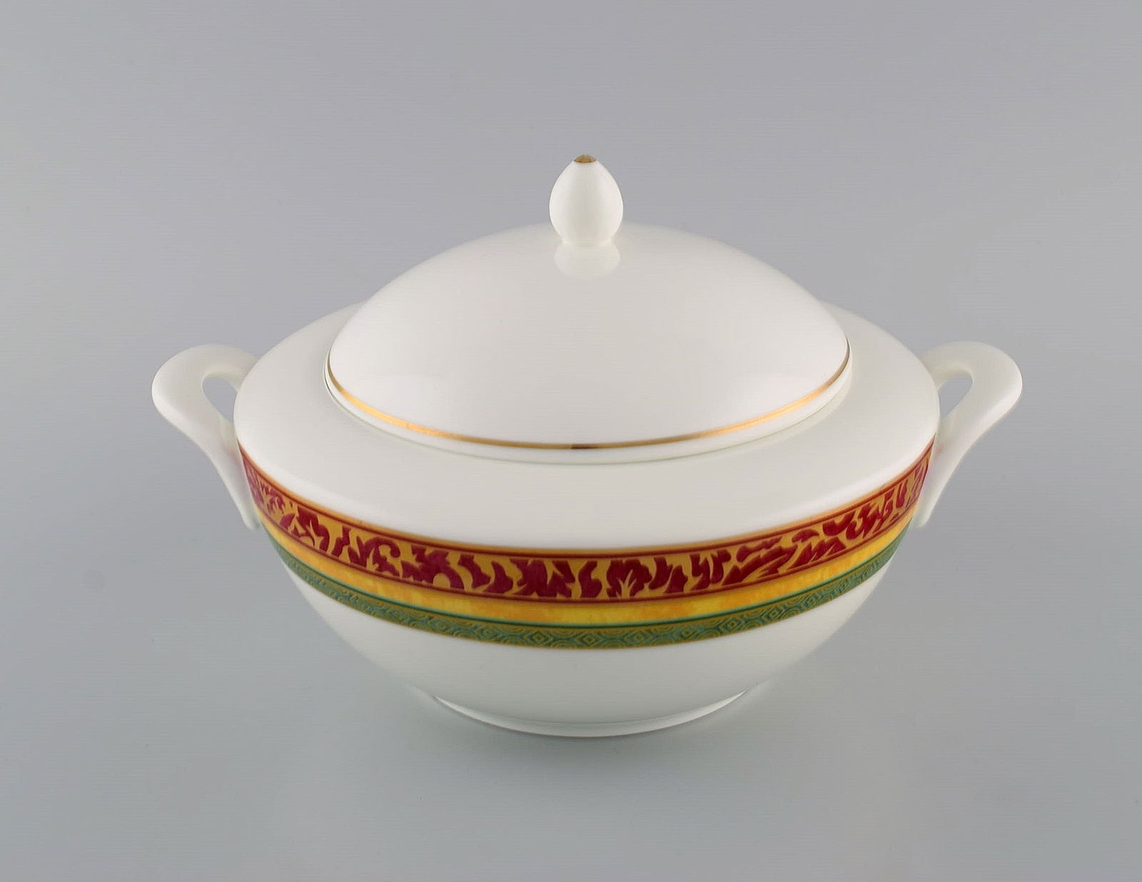 Paloma Picasso for Villeroy & Boch. "My way" porcelain lidded tureen. Colorful decoration. 1990s. - 2