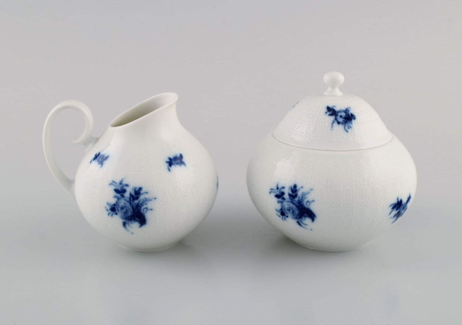 Bjørn Wiinblad for Rosenthal. Romanze Blue Flower coffee service. 1960s. - 3