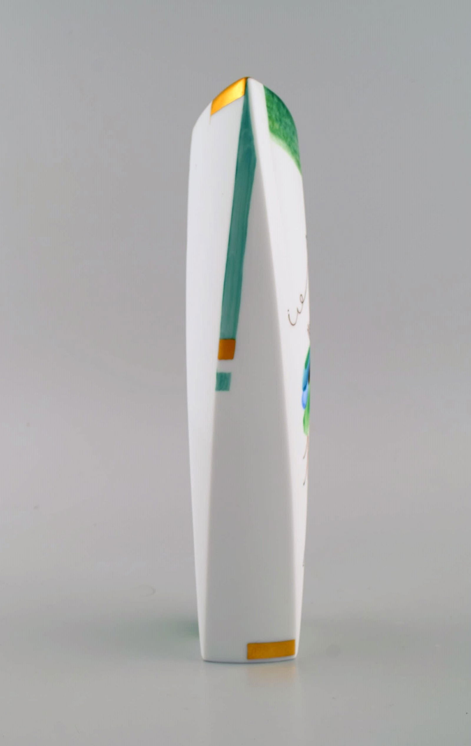 Modernist Cosmopolitan Meissen vase in hand-painted porcelain. 1970s / 80s. - 4