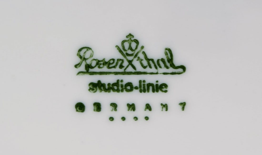 Tapio Wirkkala for Rosenthal. Rare Modulation salt shaker and dish / bowl in fluted porcelain. - 6