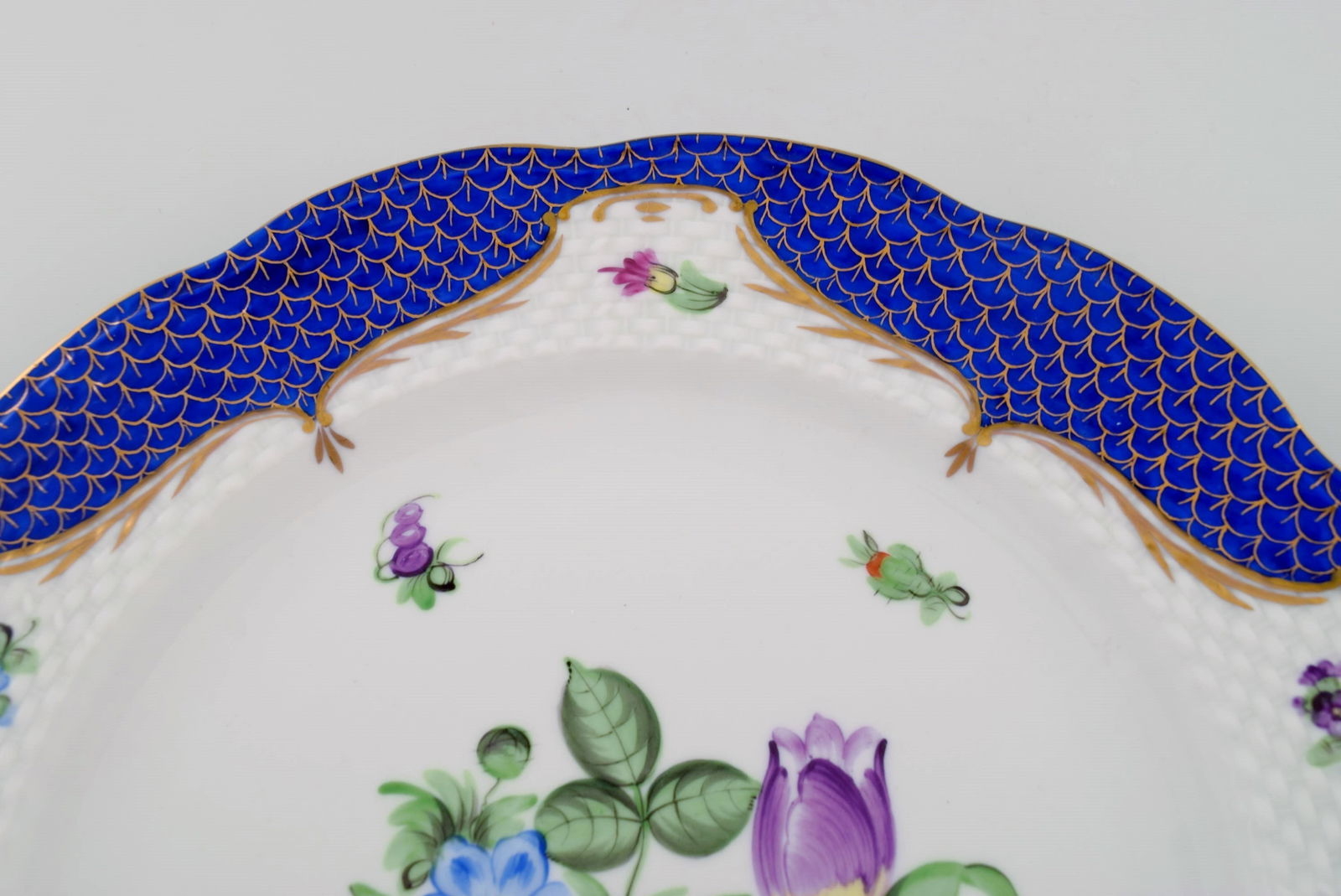 Herend dinner plate in hand-painted porcelain. Dated 1941. - 4