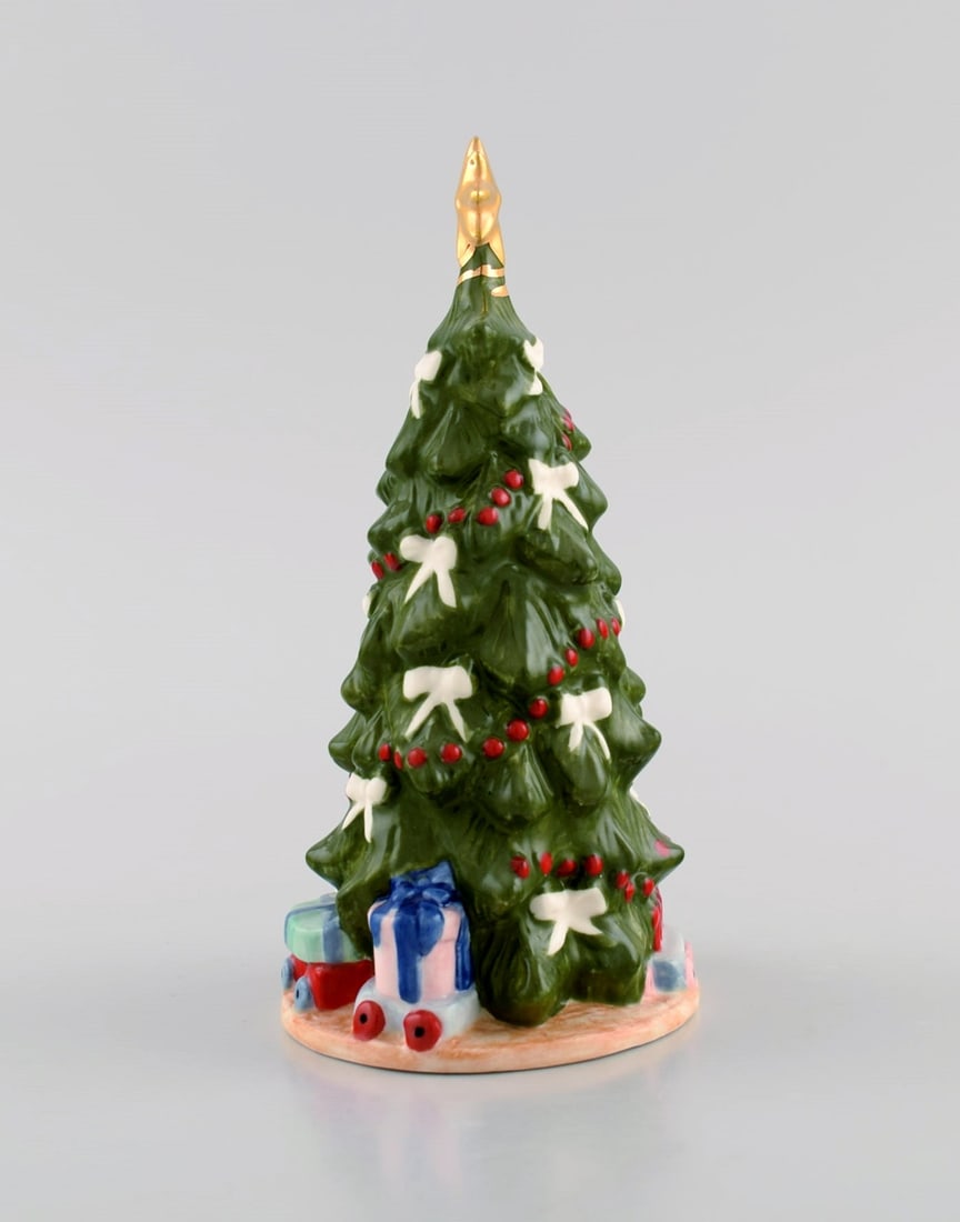 Royal Copenhagen porcelain figurine. The Annual Christmas Tree. 2018. - 5