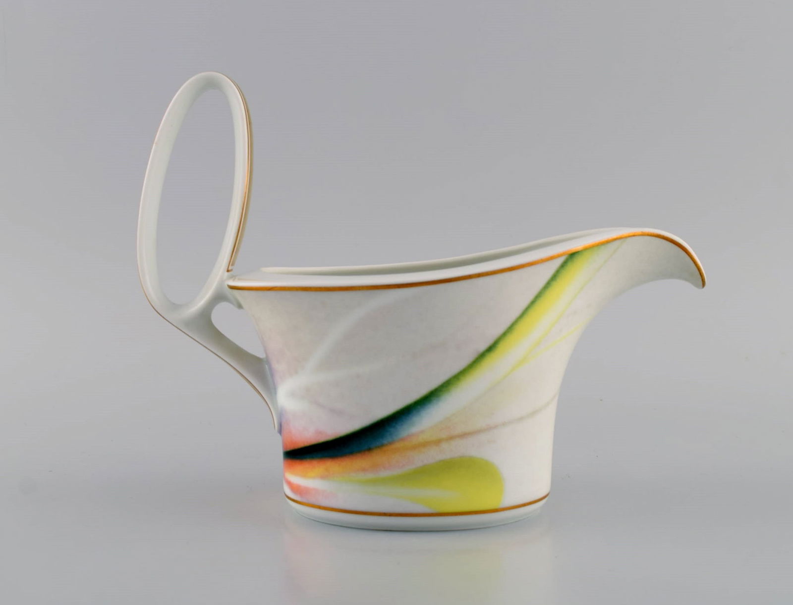 Paul Wunderlich for Rosenthal. Large Mythos sauce boat with saucer in porcelain. 1980 / 90's. - 2