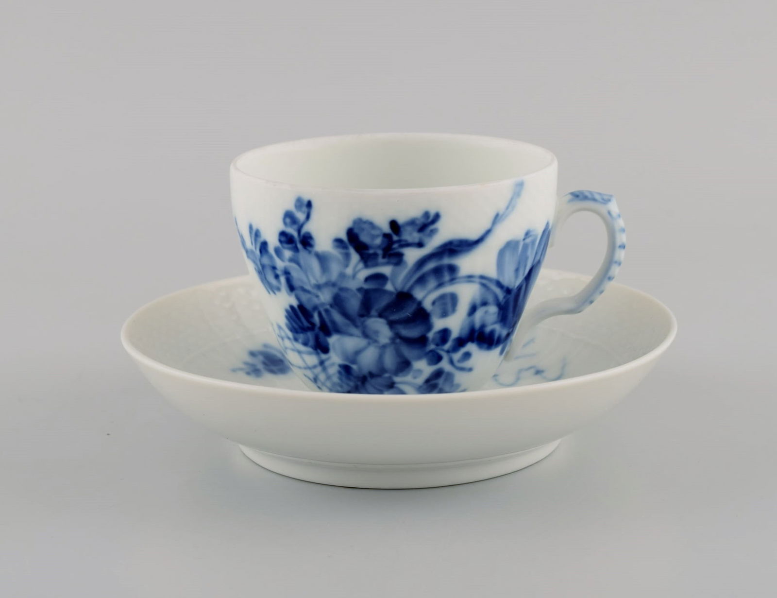 Royal Copenhagen Blue Flower Curved coffee service for ten people. 1980s. Model number 10/1549. - 2