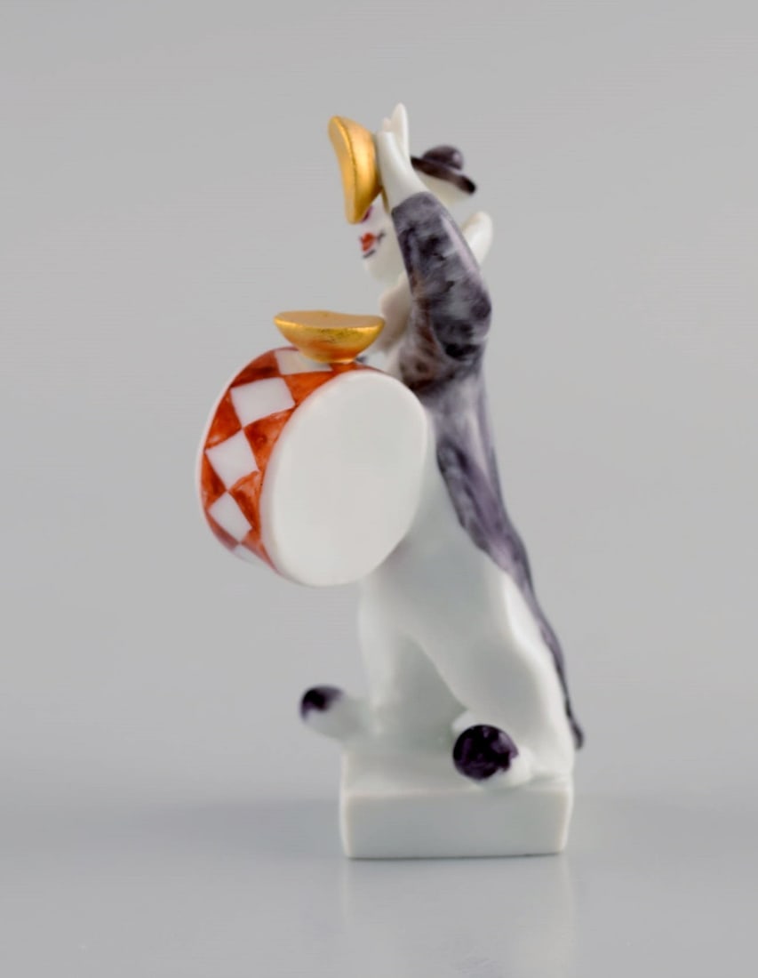 Peter Strang (b.1936) for Meissen. Figure in hand-painted porcelain. Drummer from the clown - 3