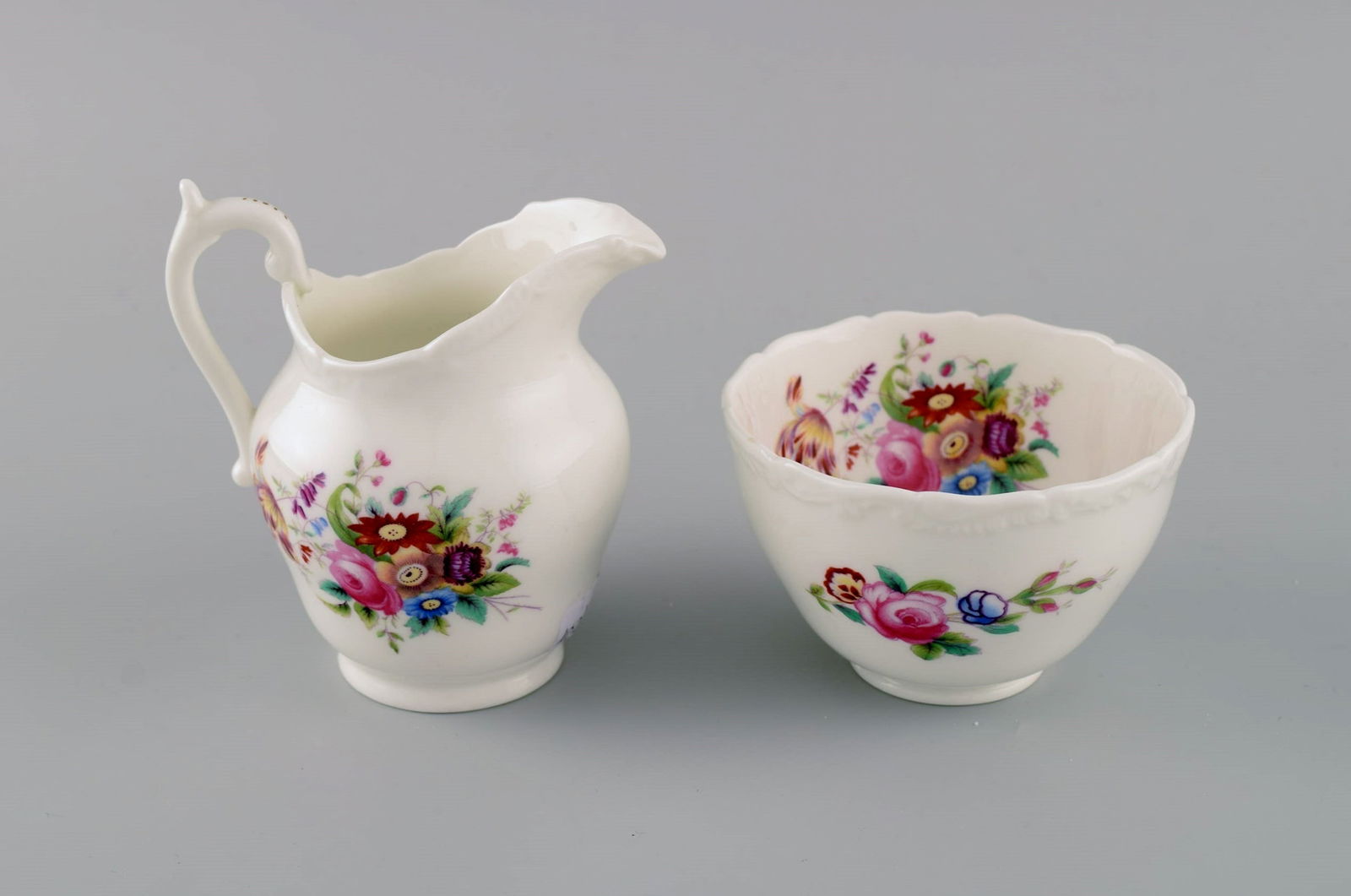 Coalport, England. Egoist breakfast / tea service in porcelain decorated with flowers. 1960s / 70s. - 3