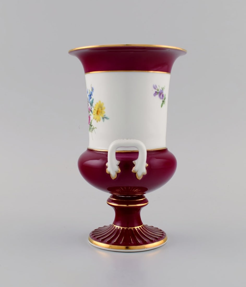 Antique Meissen porcelain vase with hand-painted flowers. Purple and gold decoration. Ca. 1900. - 4