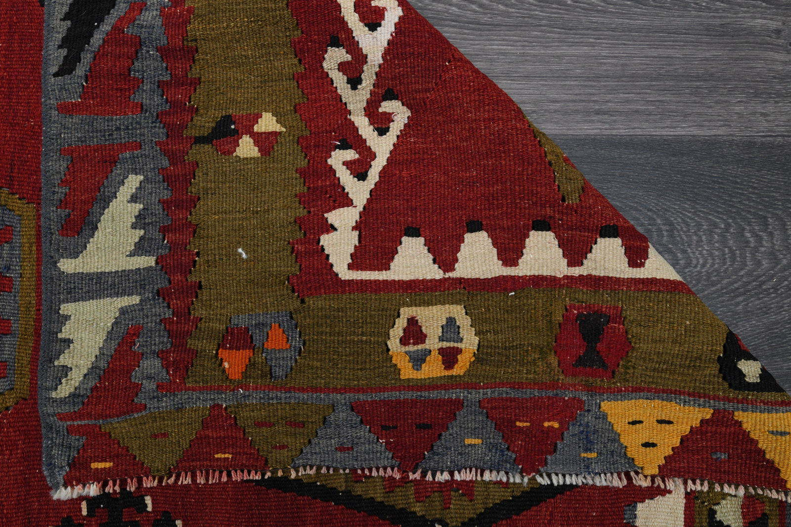 7.5x11.2 ft, VINTAGE Rug, - 7