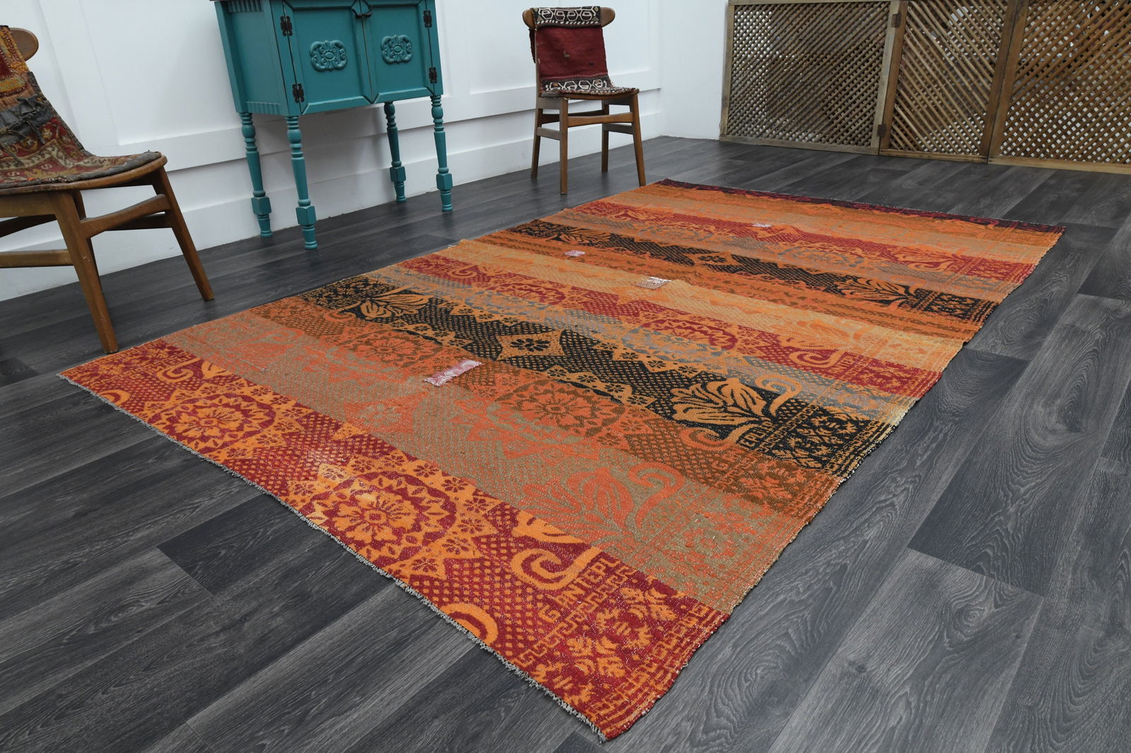 6x9.4 ft, TURKISH KILIM Rug: Title: 6x9.4 ft, TURKISH KILIM Rug Description: This Turkish one-of-a-kind Vintage Flatweave Kilim Rug is hand-knotted and handwoven by the most skilled artisans who use pure wool, in vibrant,