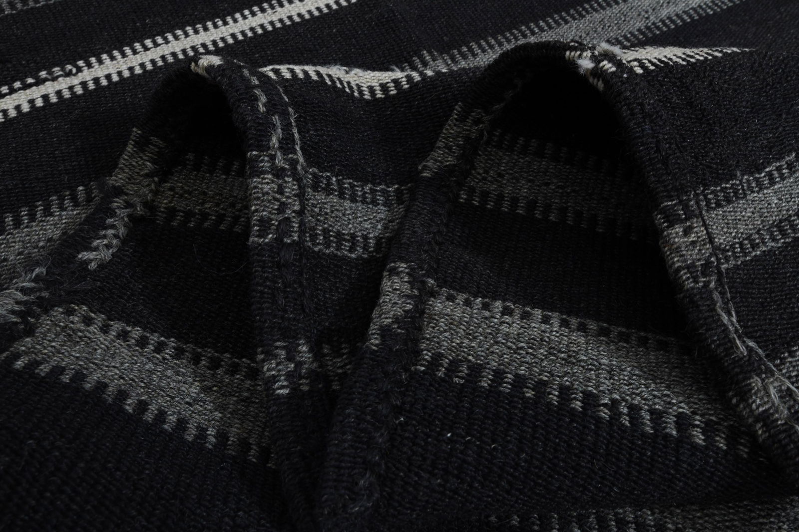 5'2x9'1 ft, GRAY BLACK KILIM - 4