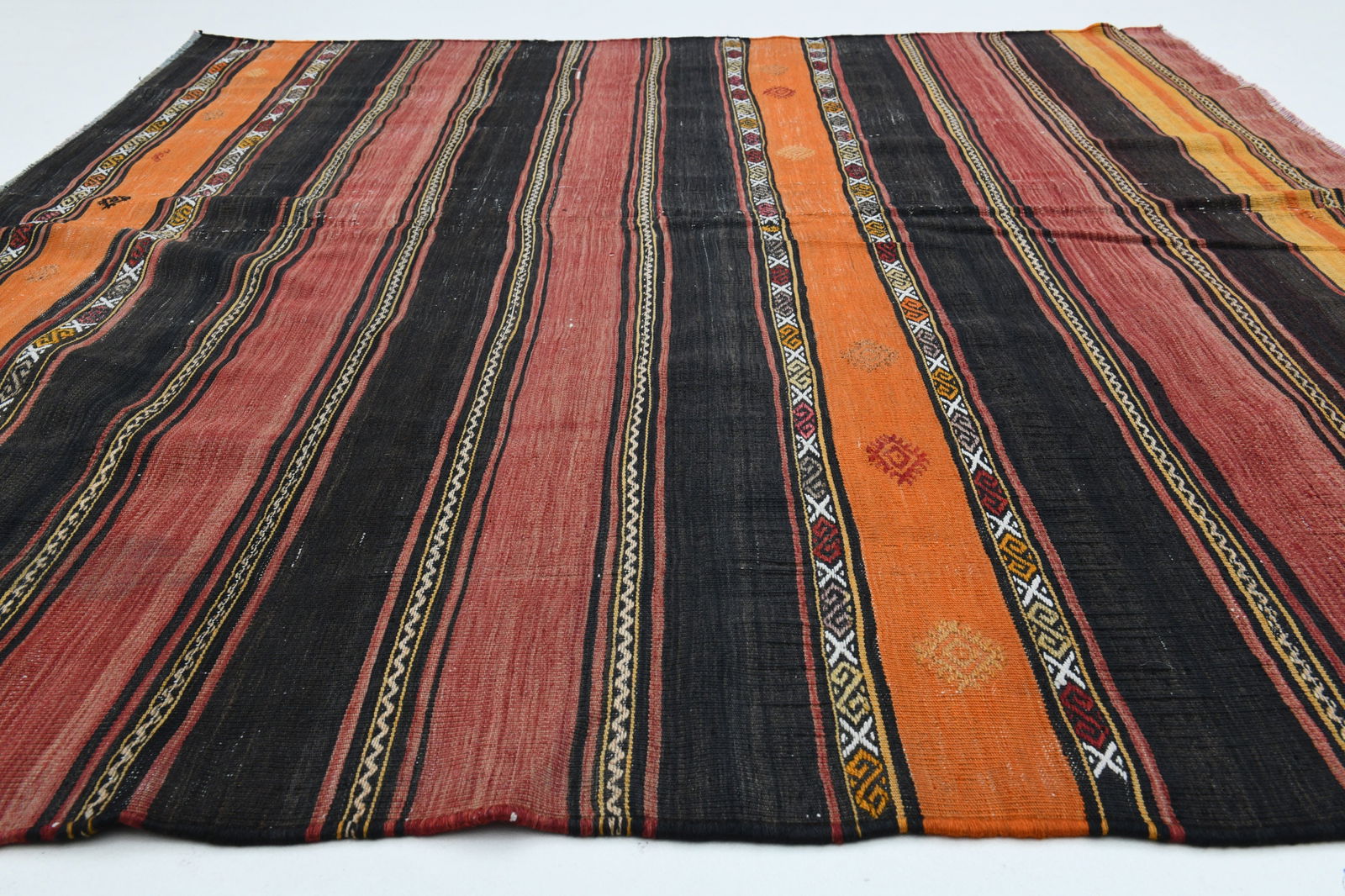 4.7x5.2 ft, COLORFUL, STRIPED, TURKISH Rug - 2