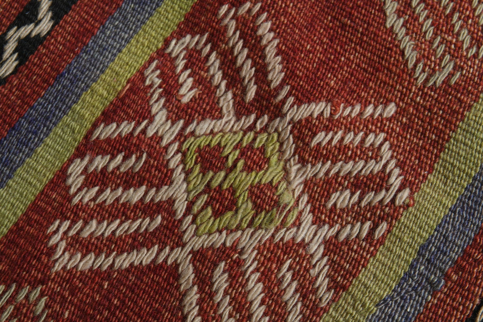 4'7x8'5 ft, RED KILIM RUG, - 6