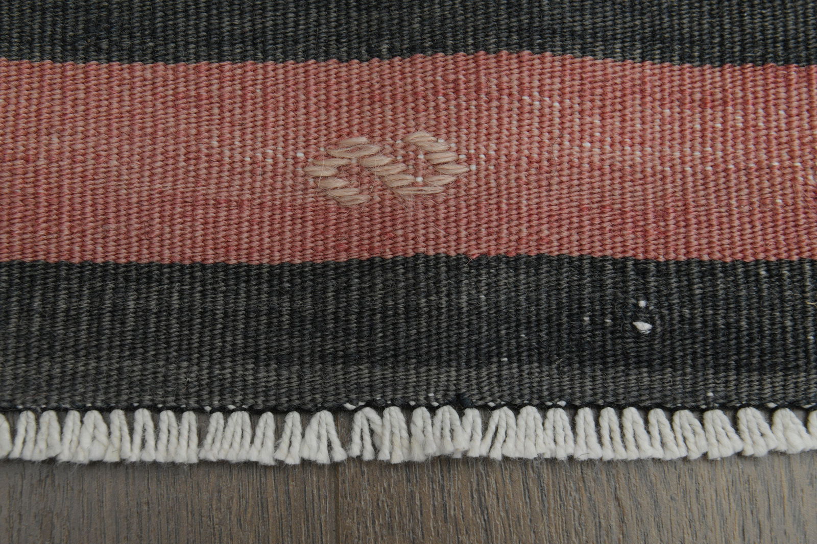 2'3x10'7 ft, STRIPED RUNNER RUG - 8