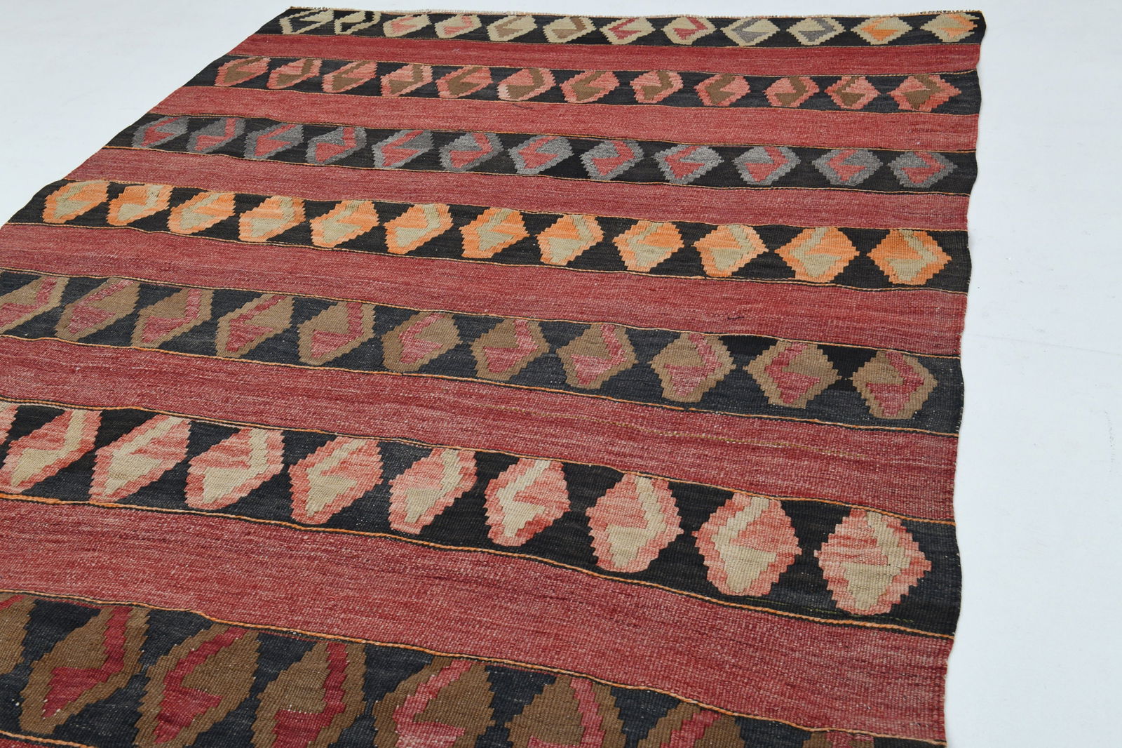 4.6x11.6 ft, RED KILIM RUNNER - 5