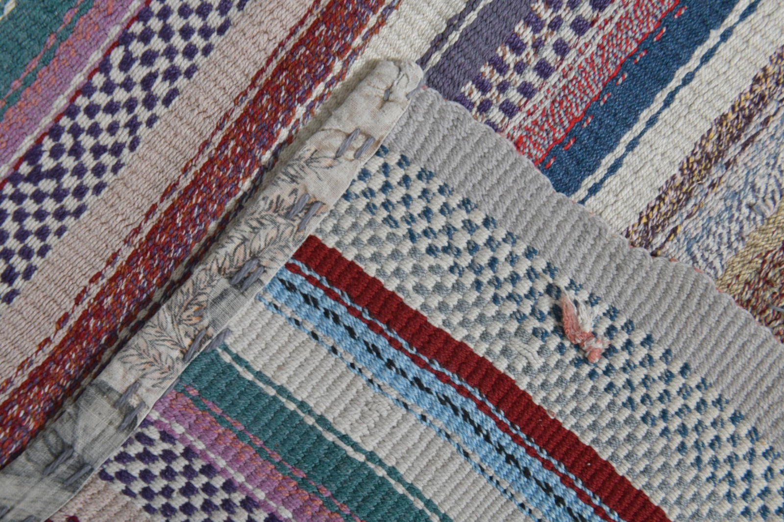 5x7'2 ft, STRIPED KILIM RUG, Turkish: Title: 5x7'2 ft, STRIPED KILIM RUG, Turkish Description: This Turkish one-of-a-kind Vintage Flatweave Kilim Rug is hand-knotted and handwoven by the most skilled artisans who use pure wool, in