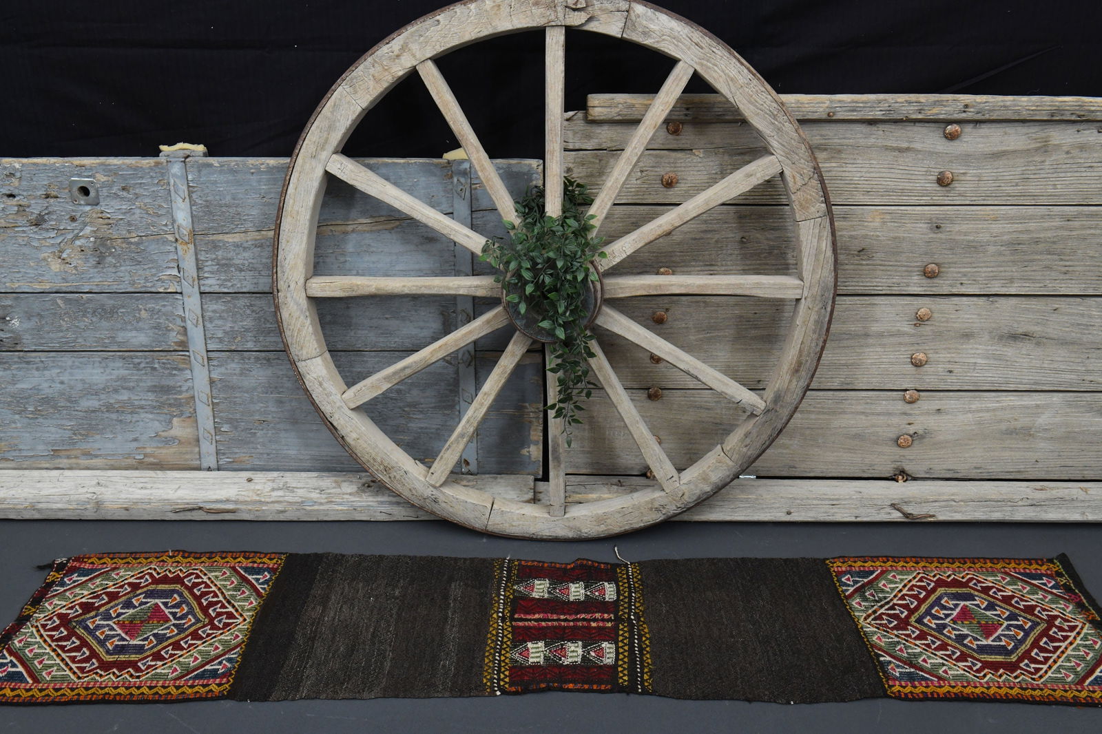 1.8x7.4 DECOR, TURKISH KILIM, Vintage Kilim: Title: 1.8x7.4 DECOR, TURKISH KILIM, Vintage Kilim Description: This Turkish one-of-a-kind Vintage Flatweave Kilim Rug is hand-knotted and handwoven by the most skilled artisans who use pure wool, in