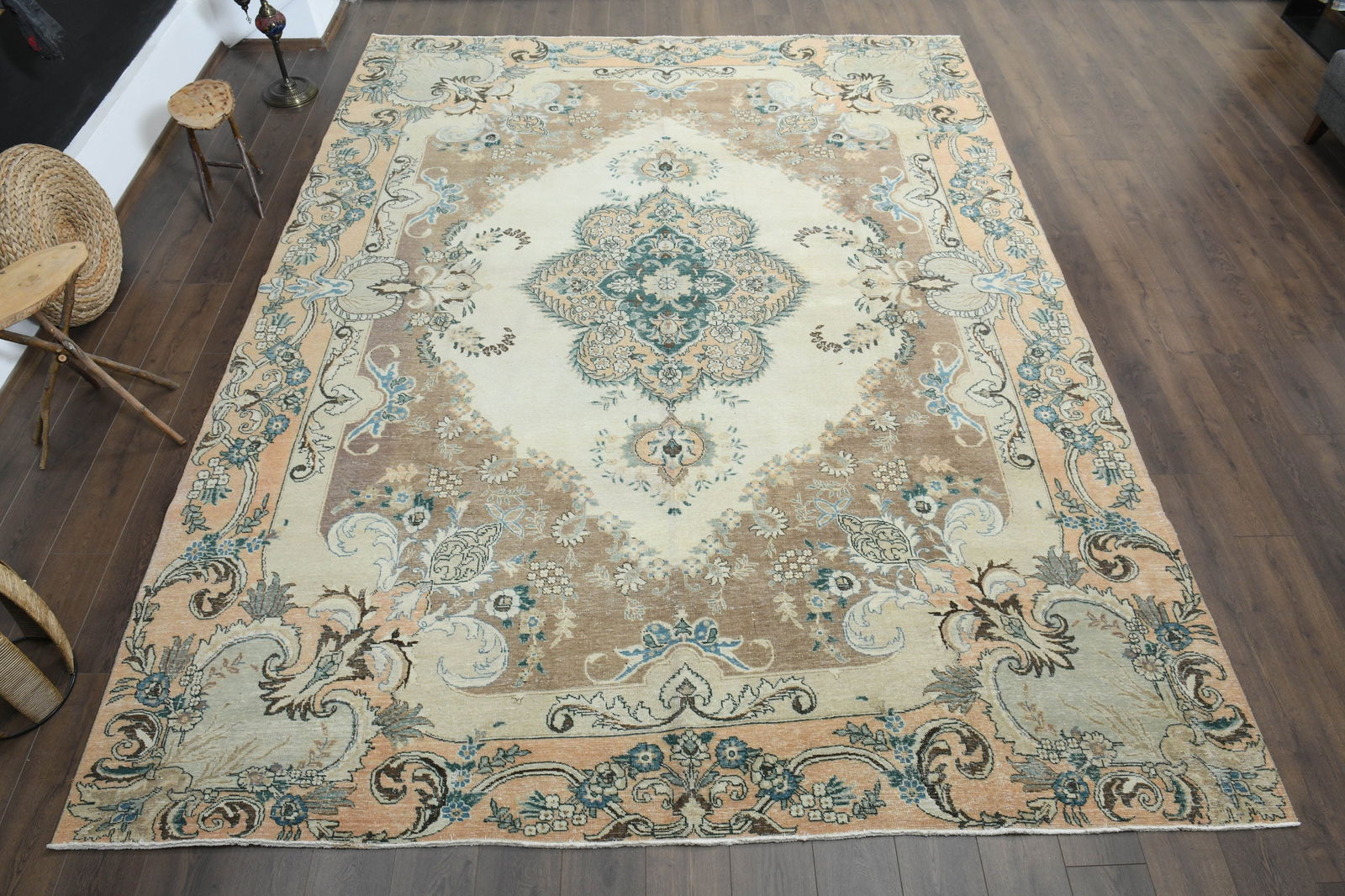 9'7x12'8 ft, BEIGE FLORAL RUG - 2