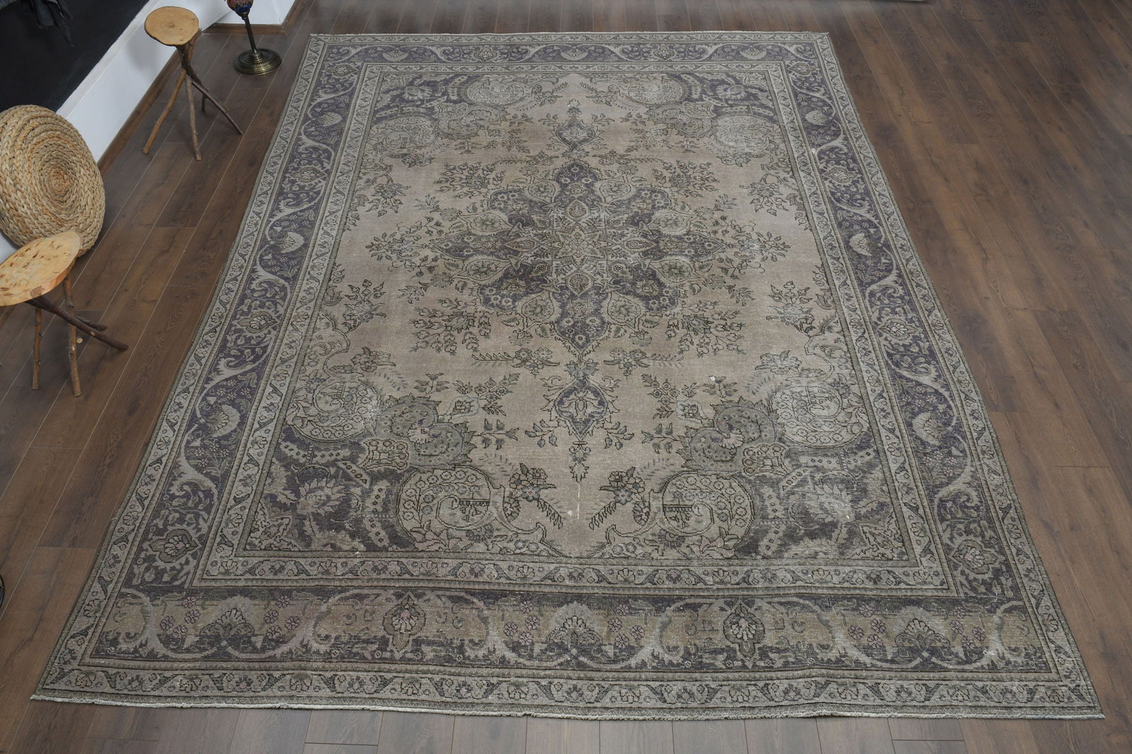9'4x12'7 ft, VINTAGE TURKISH RUG: Title: 9'4x12'7 ft, VINTAGE TURKISH RUG Description: This Turkish one-of-a-kind Anatolian Vintage Rug is hand-knotted and handwoven by the most skilled artisans who use pure wool, in muted, natural