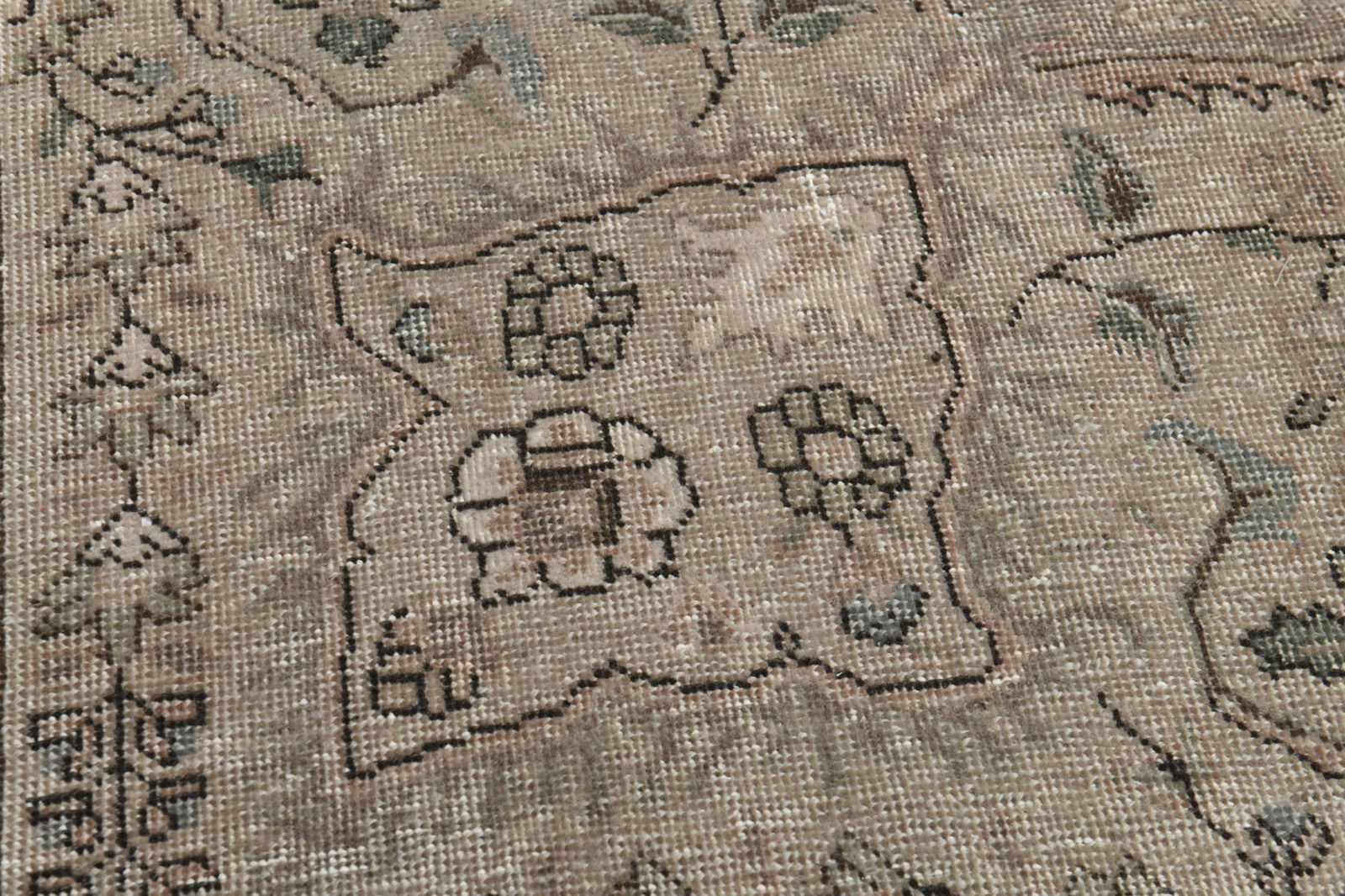 9'6x12'9 ft, BROWN TURKISH RUG: Title: 9'6x12'9 ft, BROWN TURKISH RUG Description: This Turkish one-of-a-kind Anatolian Vintage Rug is hand-knotted and handwoven by the most skilled artisans who use pure wool, in muted, natural