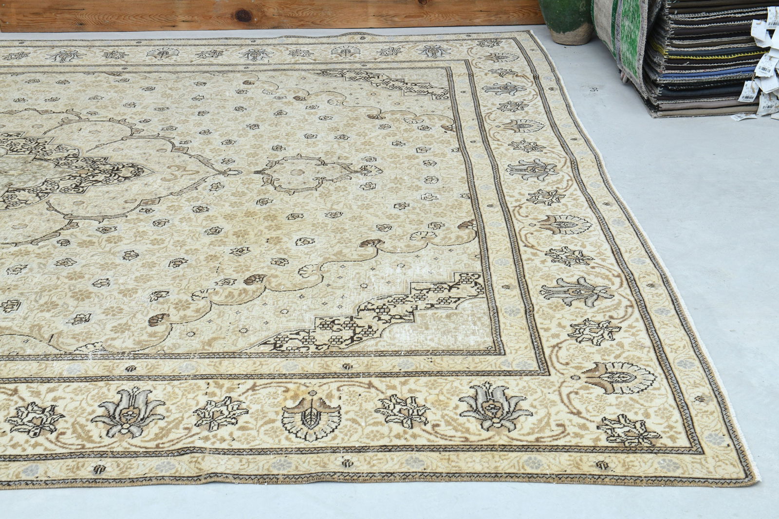 9.9x12.8 ft, OVERSIZED VINTAGE RUG - 5