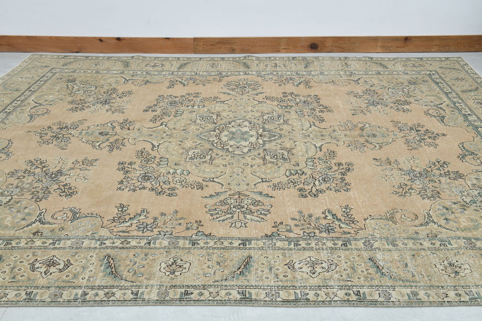 9.6x12.5 ft, VINTAGE OVERSIZED RUG - 3