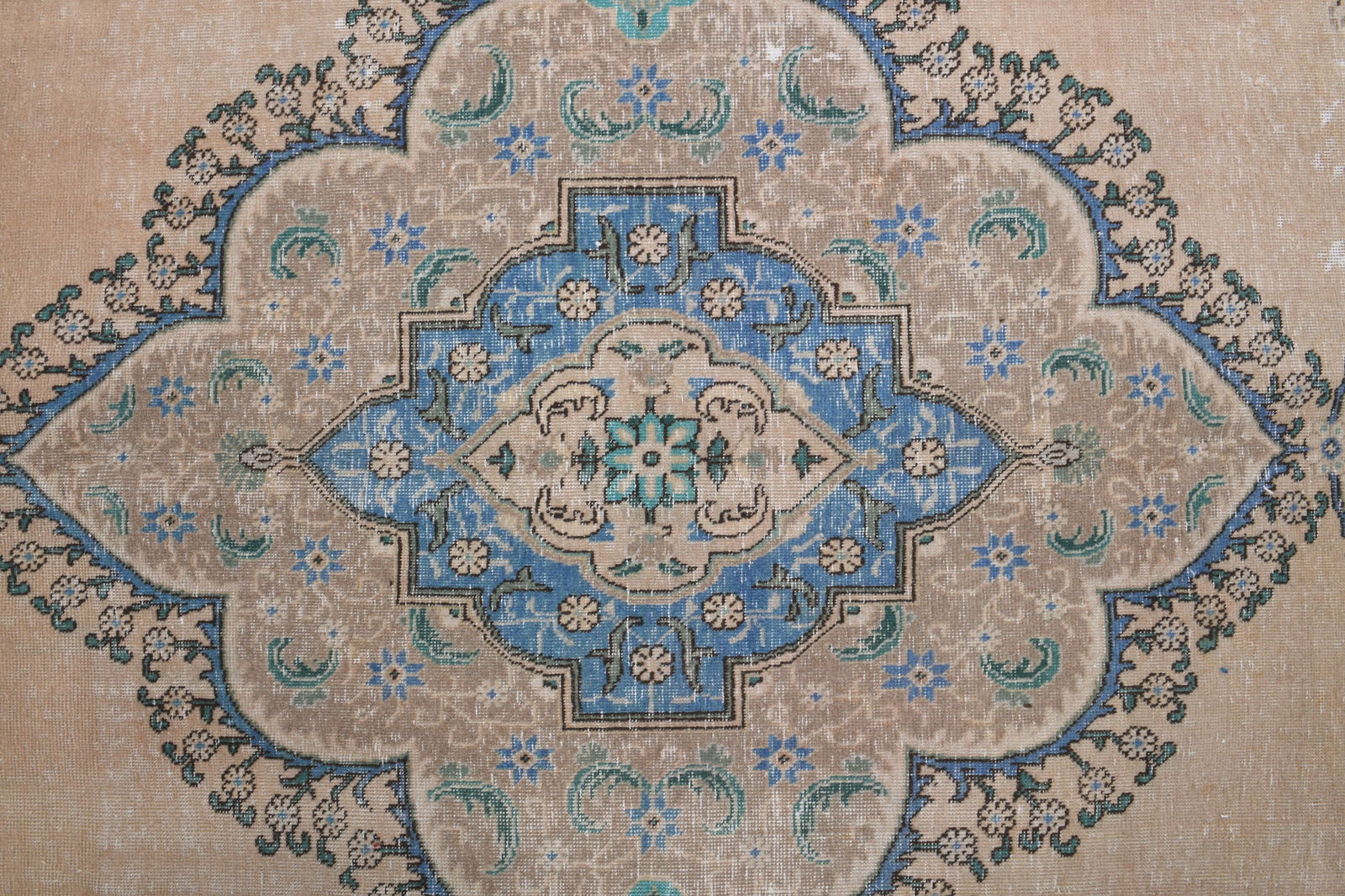 9'8x12'8 ft, RARE DESIGN - 5