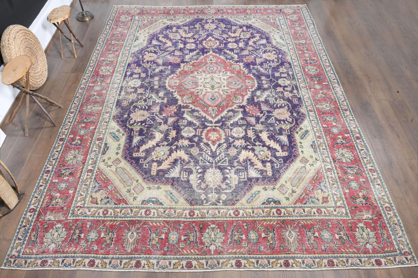 9'9x12'5 ft, PERSIAN OVERSIZED RUG (1 of 9)