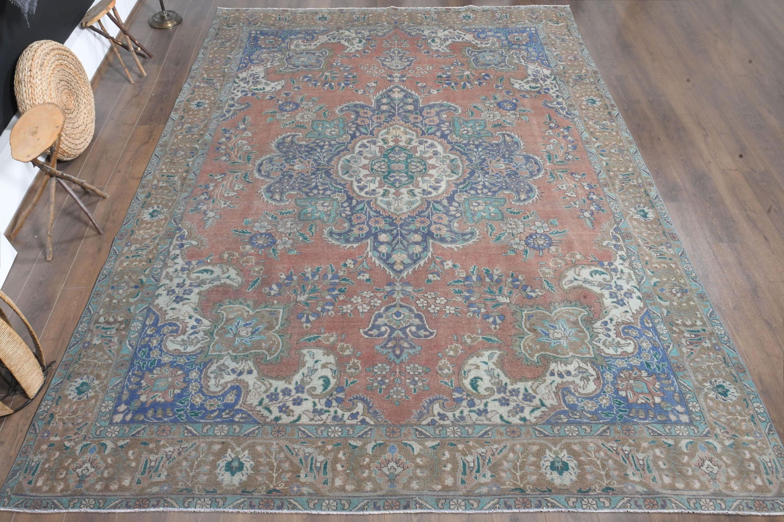 9'6x12'2 ft, OVERSIZED ANTIQUE RUG: Title: 9'6x12'2 ft, OVERSIZED ANTIQUE RUG Description: This Turkish one-of-a-kind Anatolian Vintage Rug is hand-knotted and handwoven by the most skilled artisans who use pure wool, in muted, natural