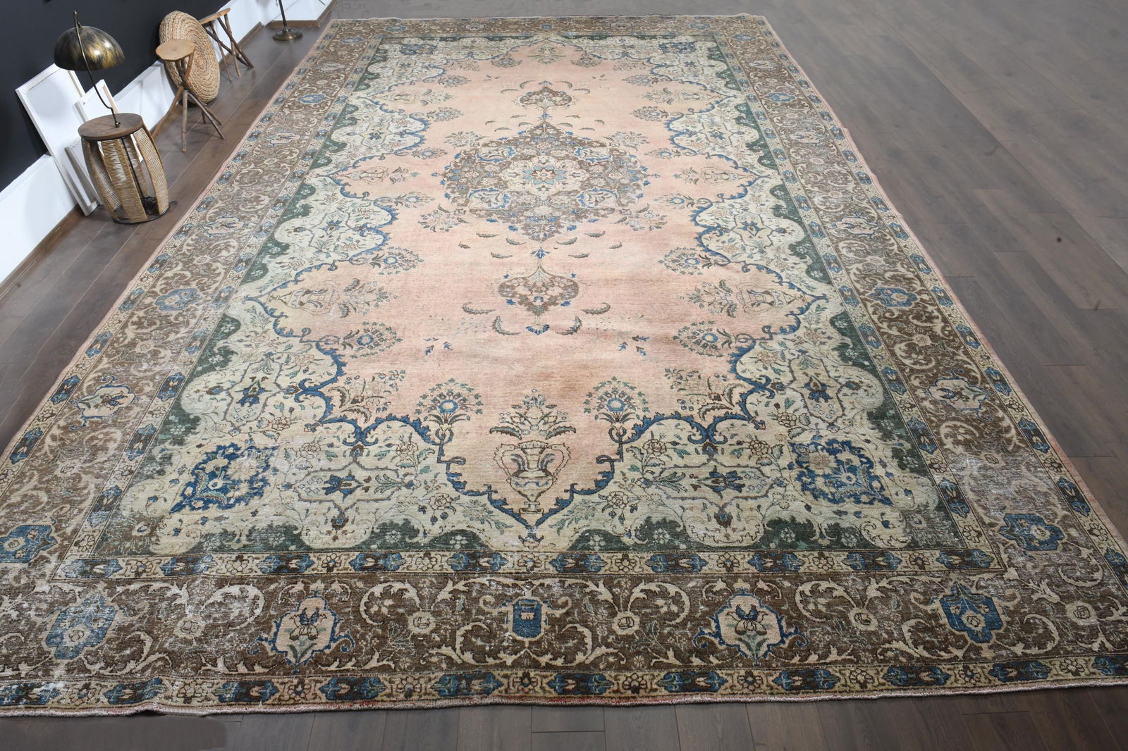 12'6x21'4 ft, ANTIQUE PERSIAN RUG: Title: 12'6x21'4 ft, ANTIQUE PERSIAN RUG Description: This Turkish one-of-a-kind Anatolian Vintage Rug is hand-knotted and handwoven by the most skilled artisans who use pure wool, in muted, natural t