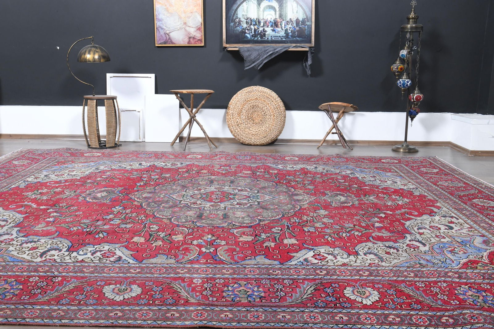 9'7x12'4 ft, RED MINIMALIST RUG - 9