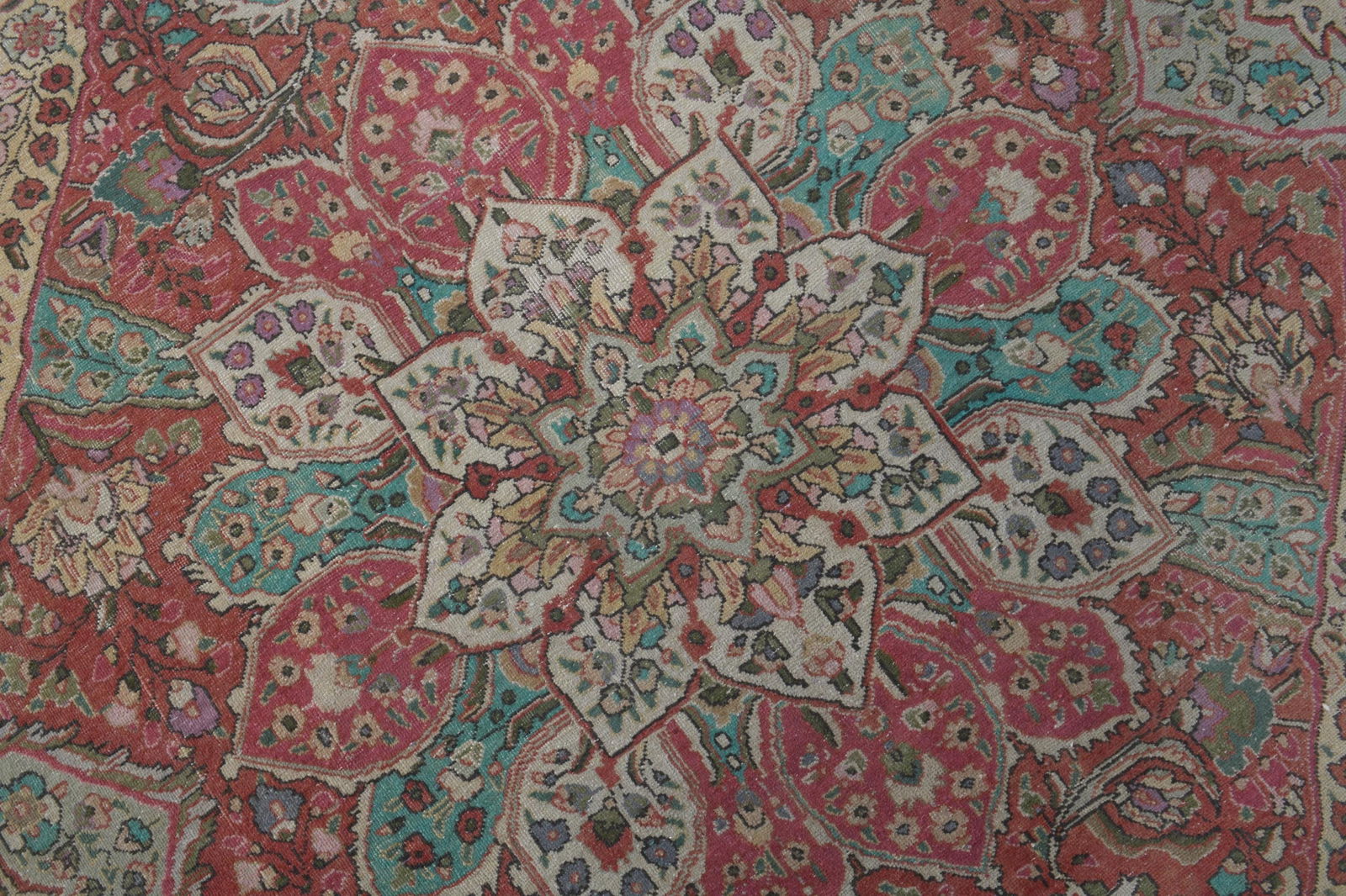 10'1x12'4 ft, PINK MINIMALIST RUG - 2