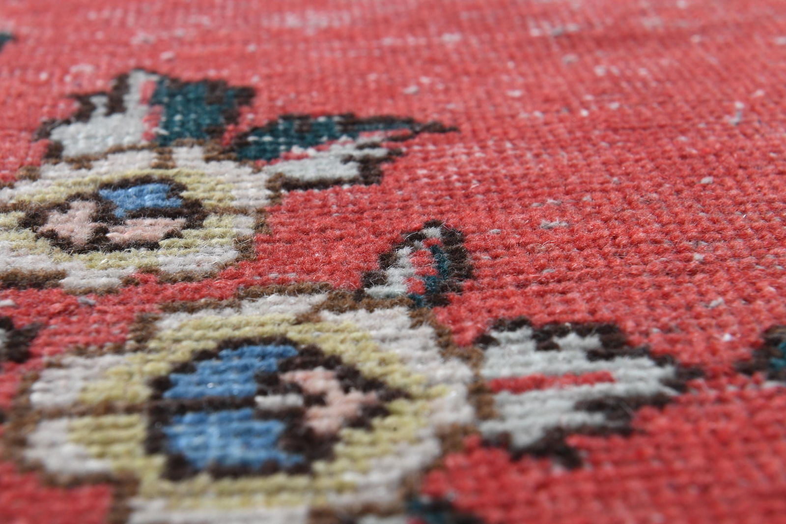 9'7x12'6 ft, RED MINIMALIST RUG - 4