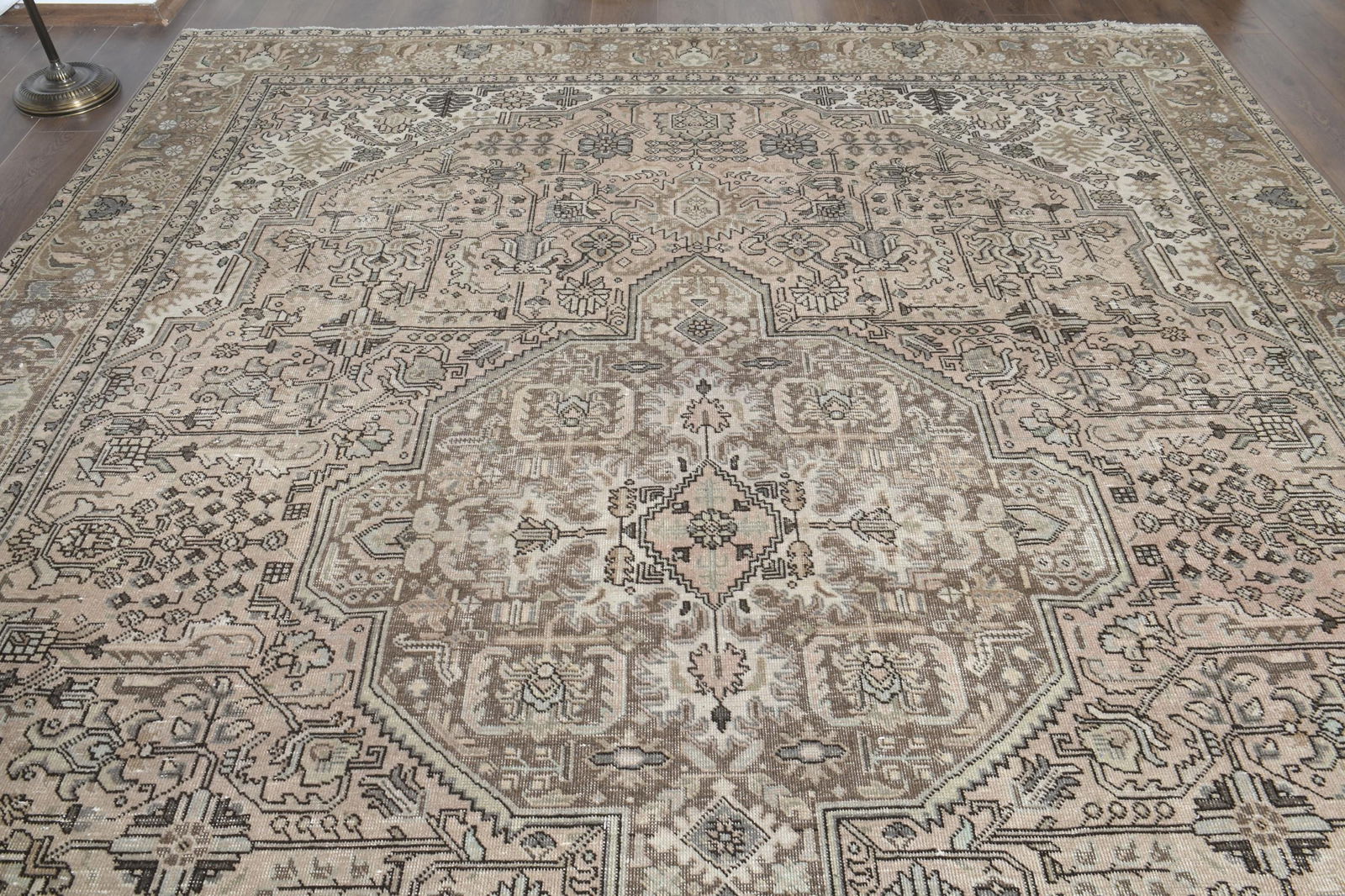 9'4x12'8 ft, PERSIAN MINIMALIST RUG, Oversized Antique - 2