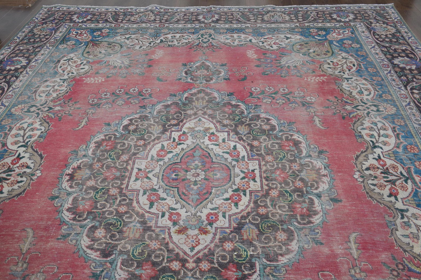 9'2x12'2 ft, OVERSIZED PERSIAN RUG - 4