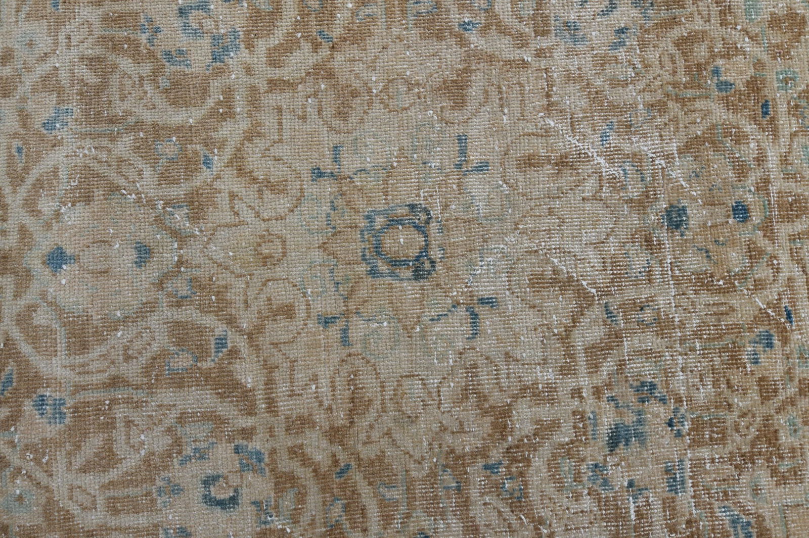 9.4x12.2 ft, OVERSIZED NEUTRAL RUG - 2