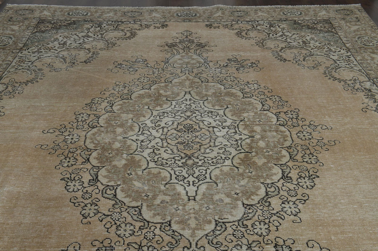 9.4x13.1 ft, NEUTRAL MINIMALIST RUG - 8