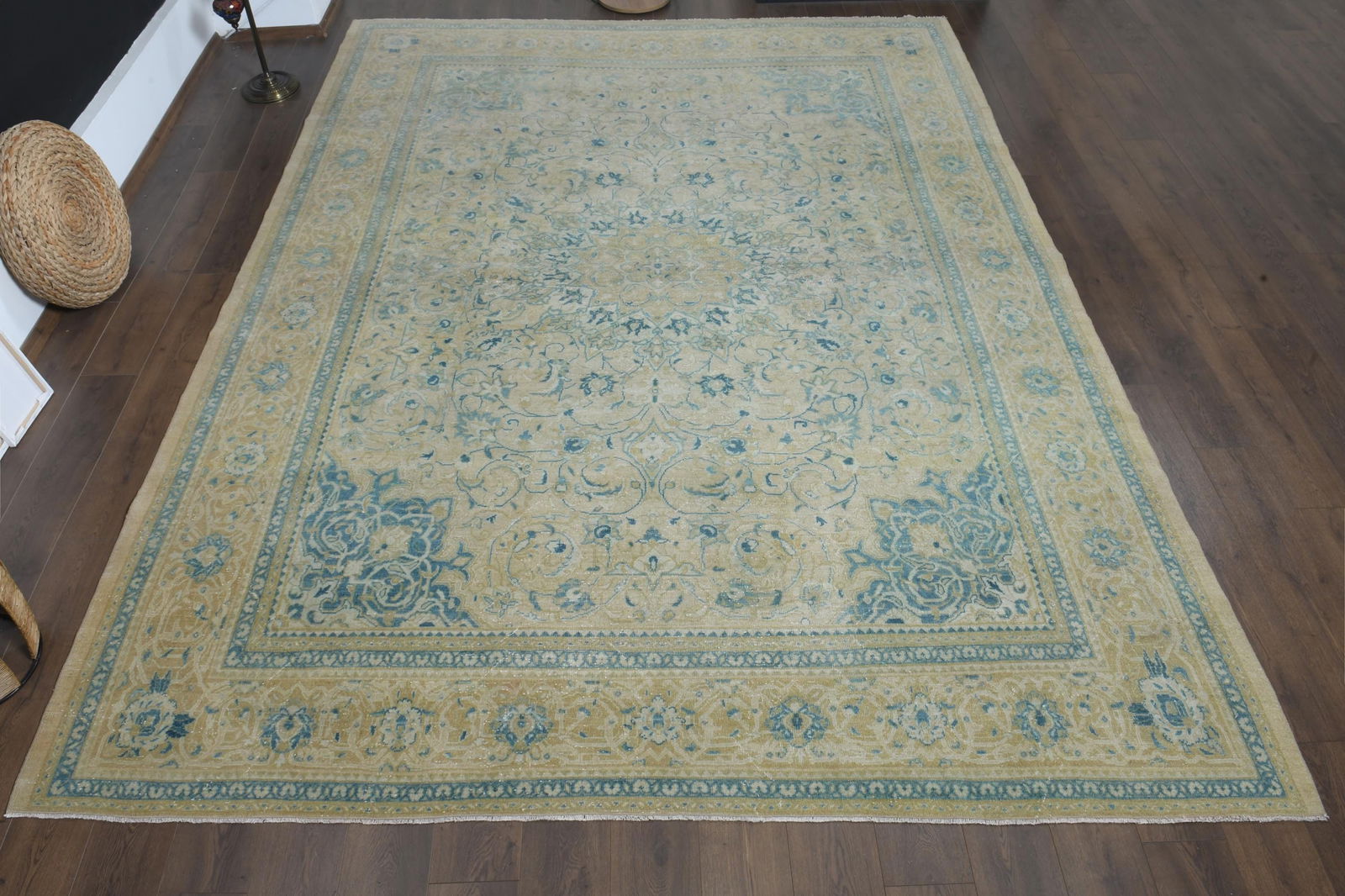 9'5x12'3 ft, ORANGE OVERSIZED RUG: Title: 9'5x12'3 ft, ORANGE OVERSIZED RUG Description: This Turkish one-of-a-kind Anatolian Vintage Rug is hand-knotted and handwoven by the most skilled artisans who use pure wool, in muted, natural t