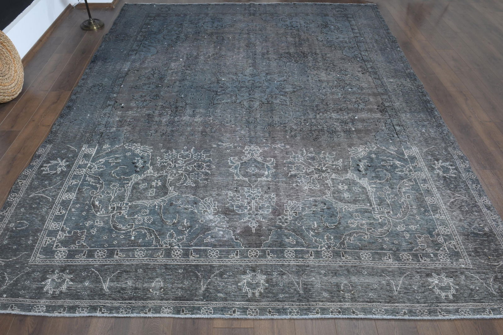 9.7x12.2 ft, OVERSIZED PERSIAN RUG (1 of 9)