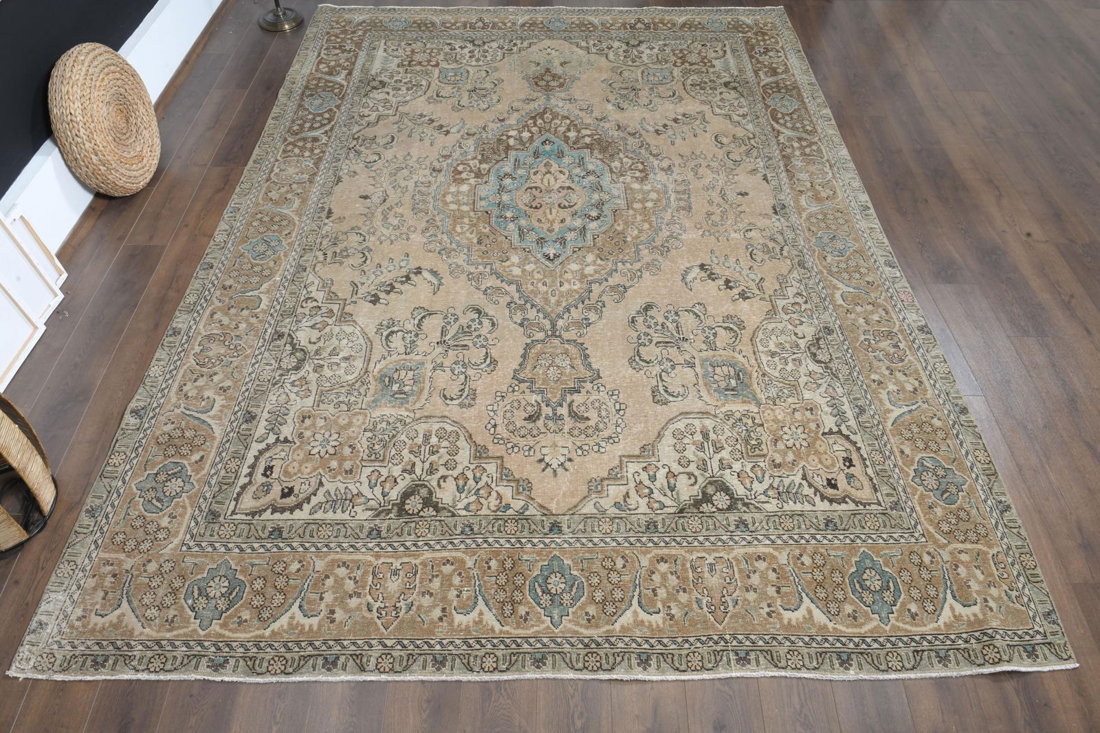 9'5x10'9 ft, BRIGHT LUXURY RUG - 4