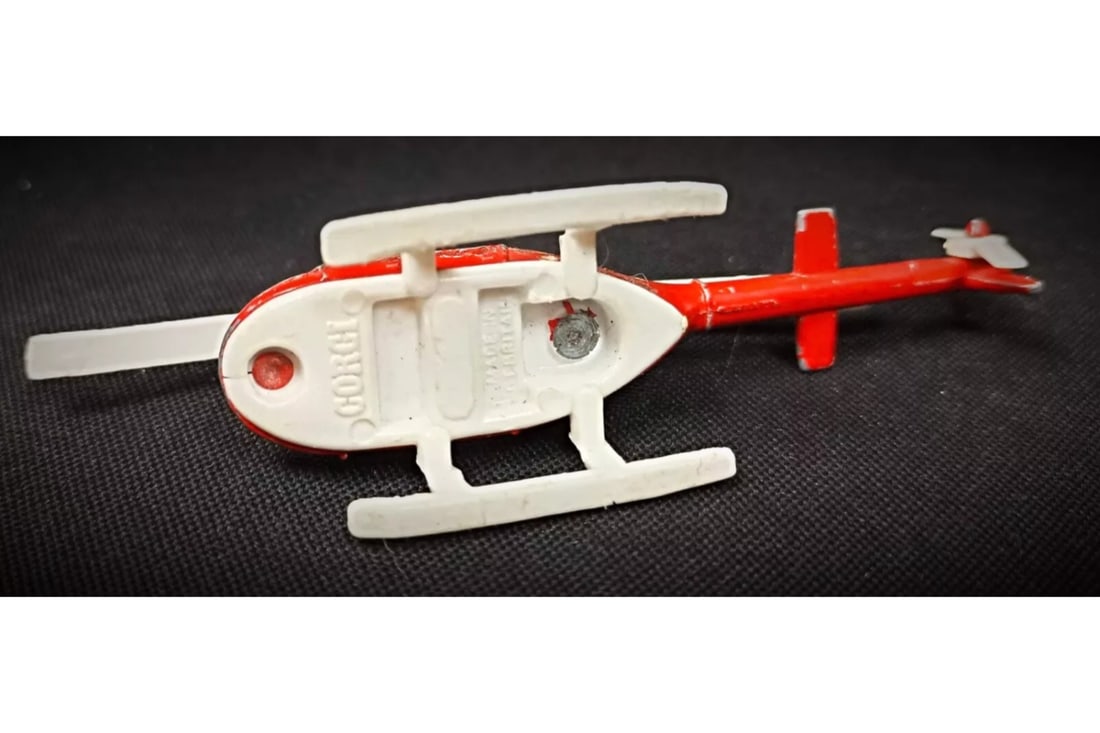 Vintage Corgi Daily Planet Miniature Helicopter - 1:43 Scale - 5